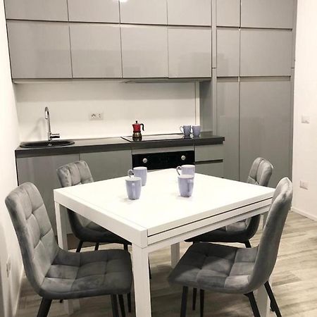 Navigli Nice Milan Apartment ภายนอก รูปภาพ